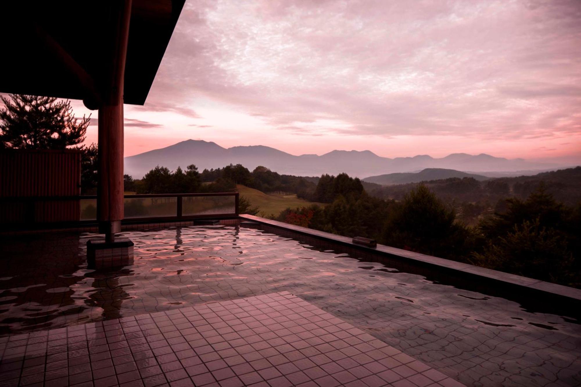 Tsumagoi Prince Hotel Exteriör bild